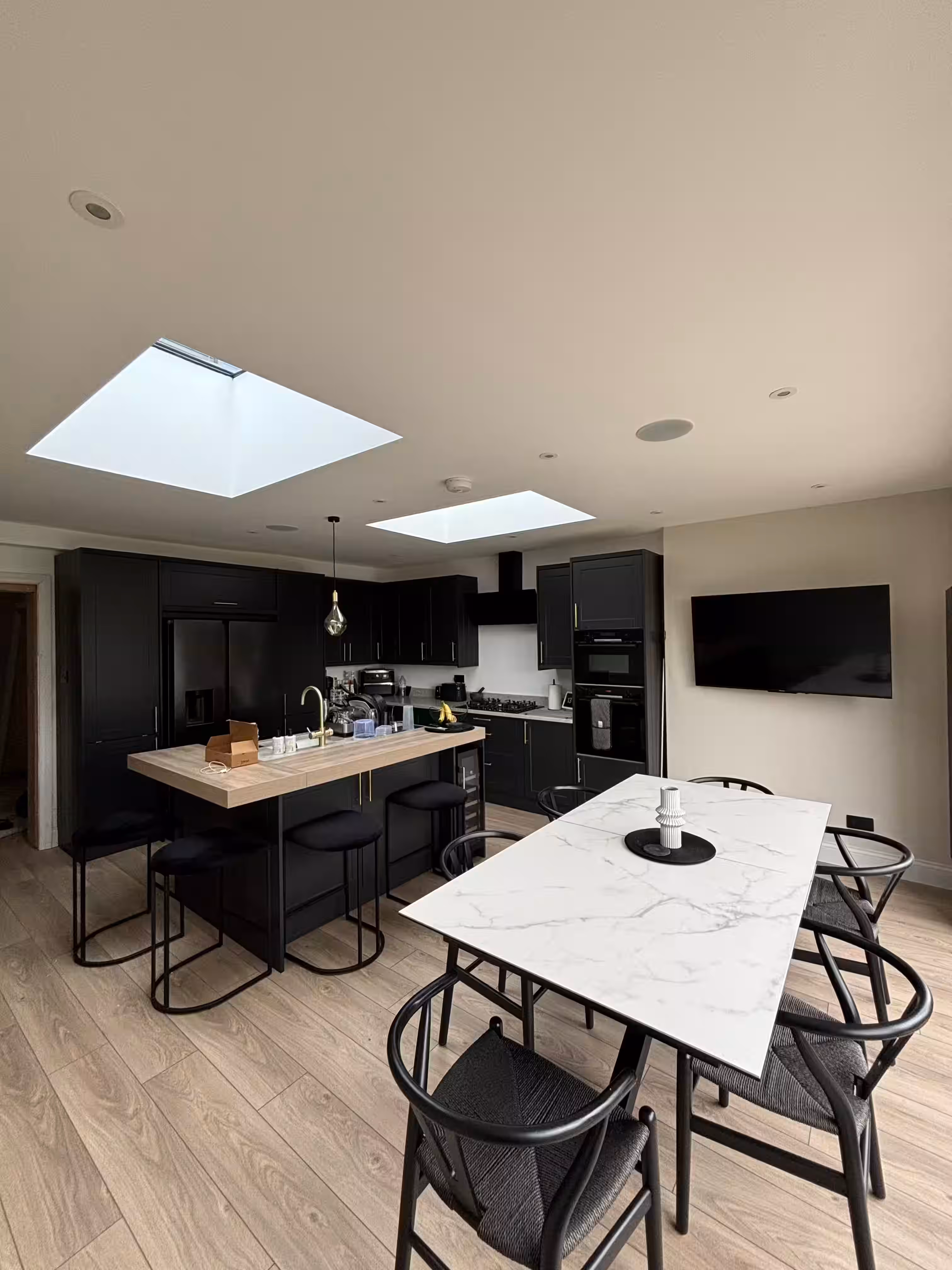Modern Kitchen Extension image 4